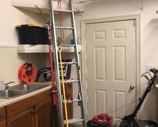 WERNER 17FT ALUMINUM LADDER