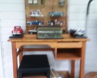 Small desk