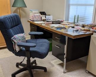 Office desk & chair