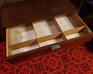 Vintage MCM George Nelson for Herman Miller 4 drawer cabinet / dresser, as-is
