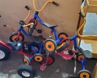(5) Tricycles