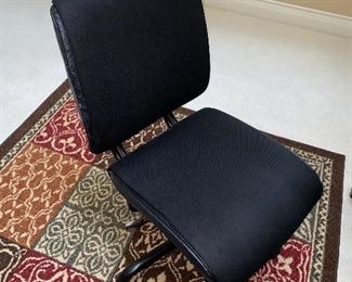 $35 OFFICE CHAIR