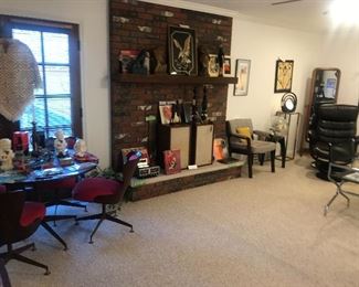 Items Located In Family Room