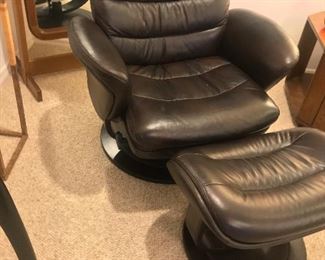 Items Located In Family Room