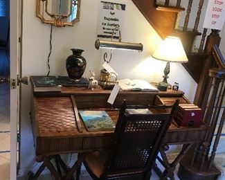 Preview Photo ~ Items Located In Entry