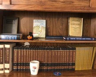 Items Located In 1st Bedroom