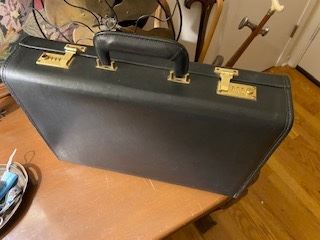 Item 68 Mens Leather Attache Briefcase- Never Used $200