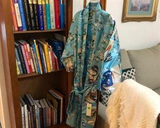 Bookcase w/glass door, silk kimono