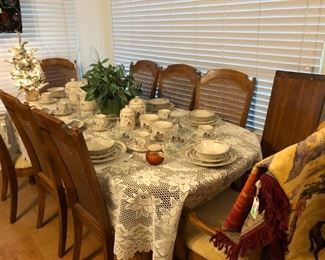 Dining table w/several leaves, 8 chairs.  Set of International China "Homestead"