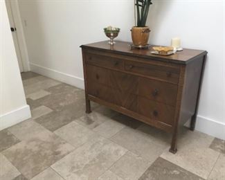 Dresser. Estimate $500 Bid