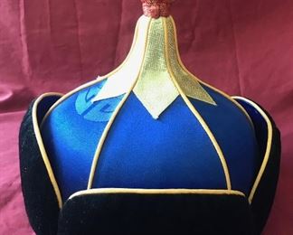 Cerimonial hat Estimate $350