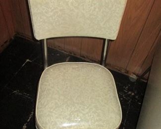 gray mottled vinyl does not match table