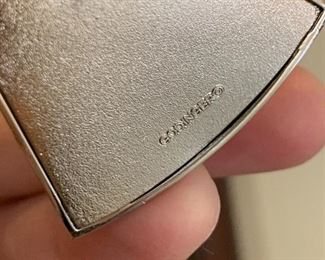 detail on cheese wedge (Godinger)