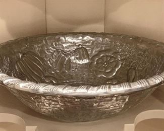 Item 304:  Wilton Pewter Bowl:  $22.00