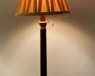 Item 315:  Lamp with small square base - 31": $38