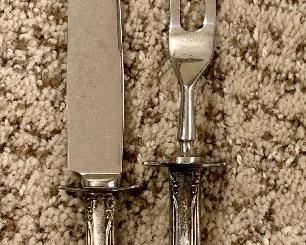 Item 322:  Carving Set: $12