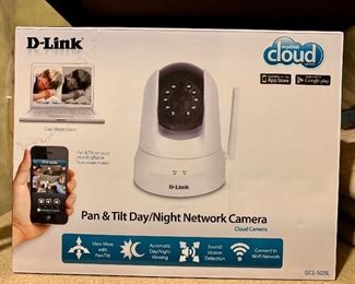 Item 326:  D-Link Security Cameras - 2 sets: $55 (1 SET SOLD)