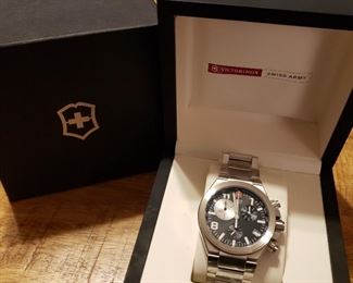 Victorinox Swiss Army Stainless Watch New in Box 241158