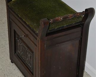 GREAT SIDE VIEW OF THE ANTIQUE STORAGE BENCH! 