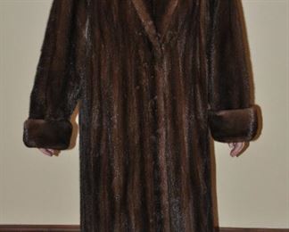 WOMAN'S BROWN VINTAGE MINK FULL LENGTH FUR COAT WITH CUFFS, SIZE LARGE.  OUR PRICE $1200.00.