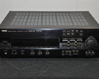 REDUCED PRICE!!  YAMAHA NATURAL SOUND R-V902 AV DOLBY SURROUND RECEIVER. OUR PRICE $65.00  
