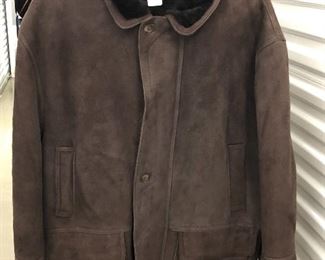 ONE OF THE MANY MENS COATS AVAILABLE, SIZES LARGE AND EXTRA LARGE.  FANTASTIC BROWN SHEARING, X-LARGE. OUR PRICE $150.00