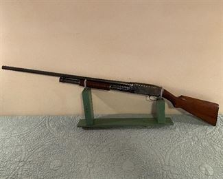 Winchester Model 12 Pump 12 Gauge Shotgun(SN 438218)