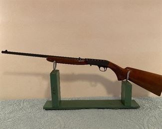 Browning 22 Rifle(SN 5124097)
