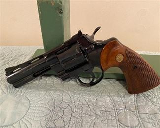 Colt Python 357 Magnum Pistol(SN 83048)