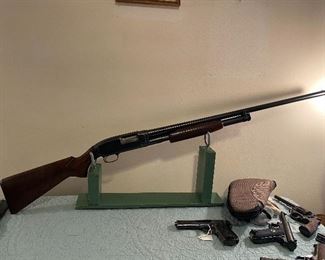 Winchester Model 12 12 Gauge Full Choke Shotgun(SN 1652174)