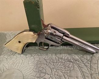 HS Germany Model 21 22 Caliber Revolver(SN 413450)