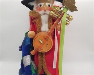 ITALIAN SANTA NUTCRACKER