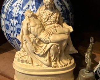 "Pieta" in porcelain