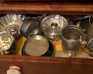 Vintage tin molds