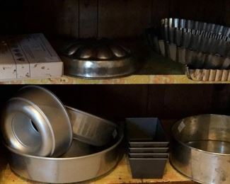 Cake and mold pans