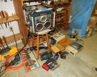 Bosch 5 piece tool set with radio