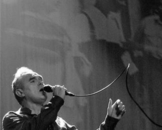 Lot 091
Morrissey- Photography by Joe Kleon (11x14 print | 16x20 mat)