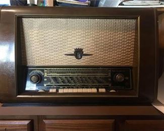 Lot 230
Körting-Radio - Model: Royal-Syntektor 55W