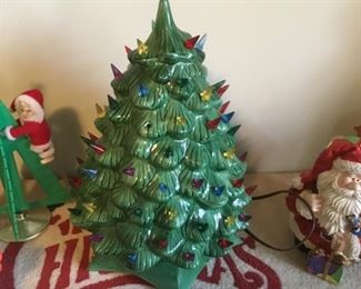 VINTAGE CERAMIC CHRISTMAS TREE