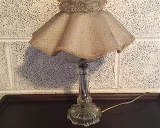 ANTIQUE LAMP WITH SCALLOP/RUFFLE SHADE