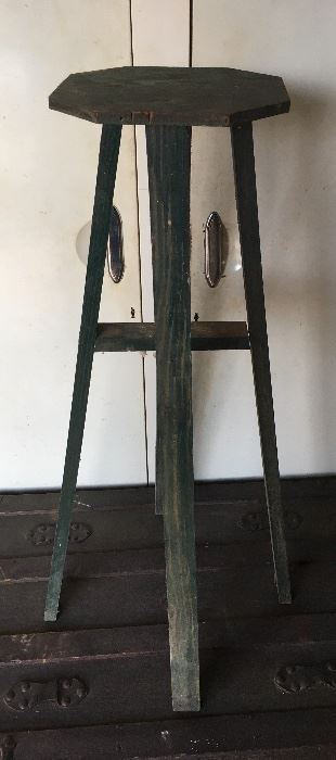 PAINTED PRIMITIVE PLANT STAND