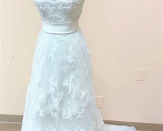 Casablanca Bridal Size 10 Bridal Gown