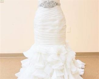 Maggie Soterro size 12 White Wedding Gown