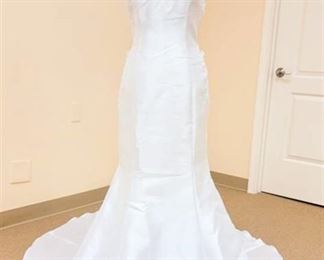 J'adore size 12 Designer White Bridal Gown