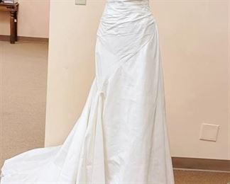 St. Patrick Size 10 Dupioni Silk Sample Wedding Dress Gown