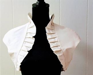 Paloma Blanca Size 12 Ivory/Natural Designer Wedding Bridal Bolero Jacket