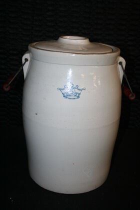 4407 5 Gal. Dbl. Handle Storage Jar