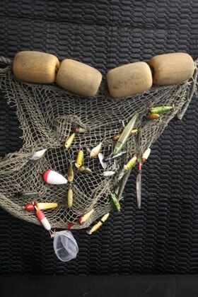4410 Fish Net with Fishing Lures
