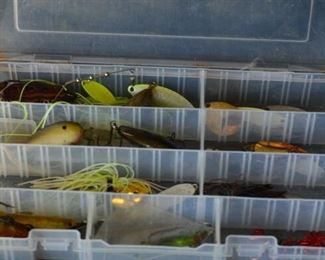 7511 Sm. Case with Fishing Lures