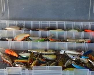 7516 Lg. Case with Fishing Lures
